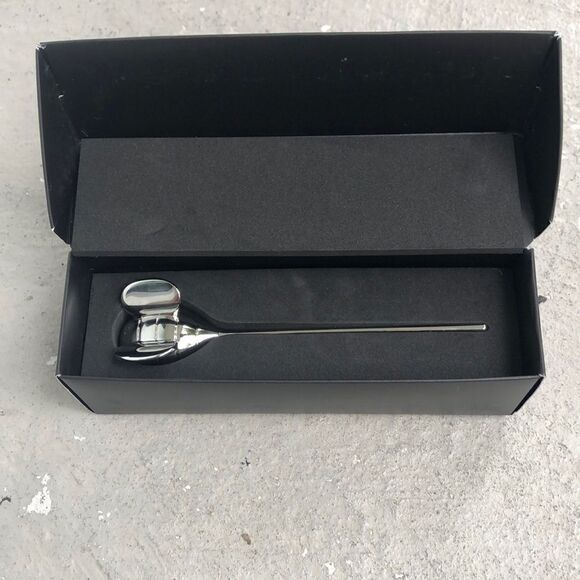 Silver plate candle snuffer - Picture 1 of 4